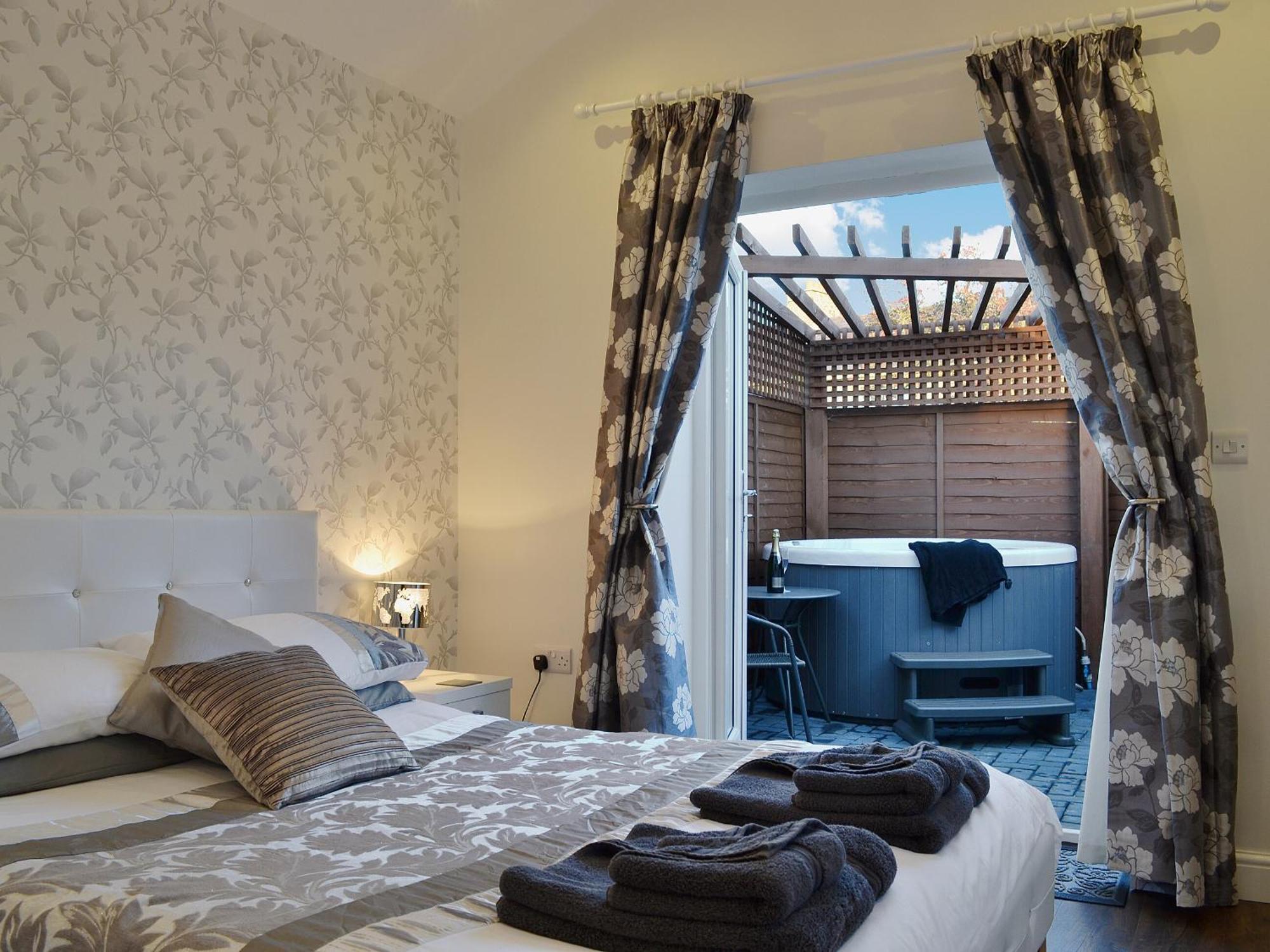 Oswald Lodge Llanon Екстер'єр фото